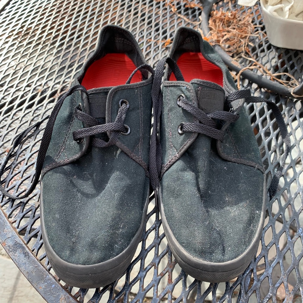 Men’s converse sneakers